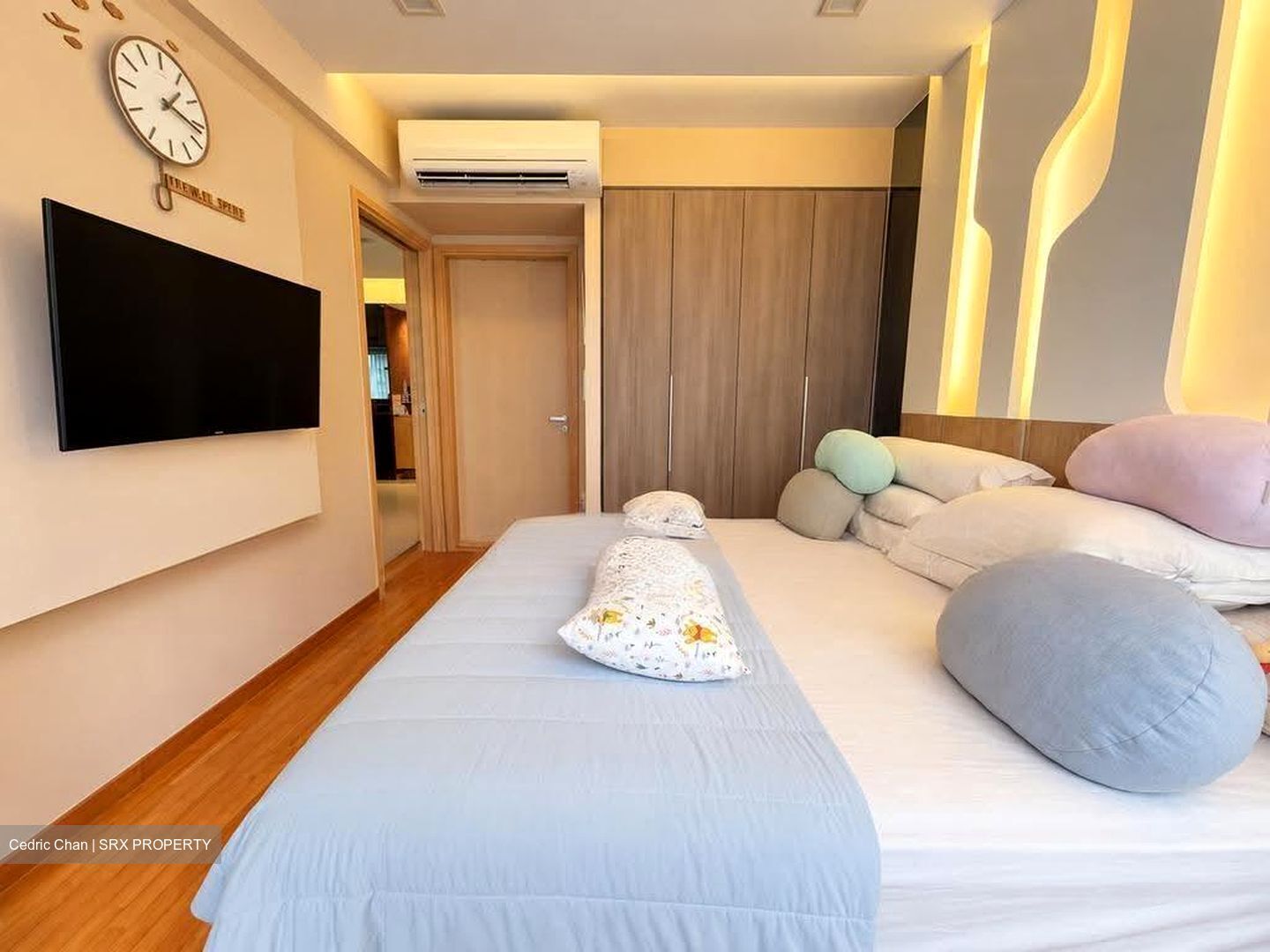 Esparina Residences (D19), Condominium #622532031